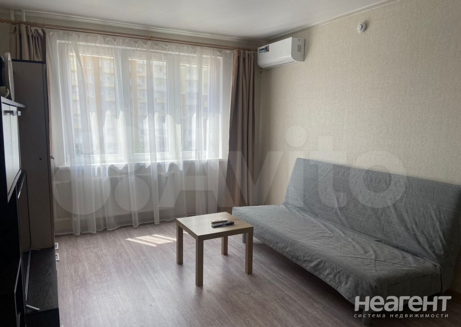 Продается 1-комнатная квартира, 39 м²