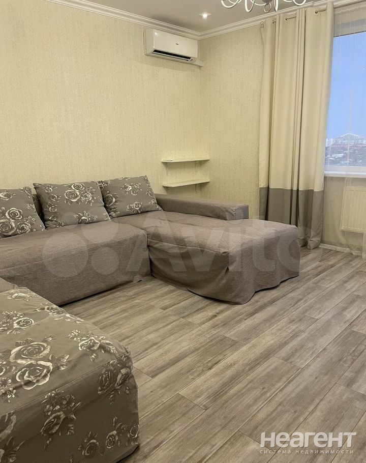 Сдается 2-х комнатная квартира, 83 м²