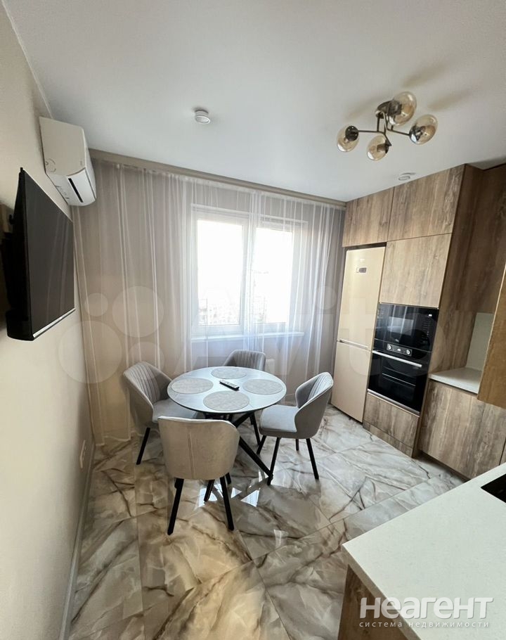 Сдается 2-х комнатная квартира, 62,7 м²