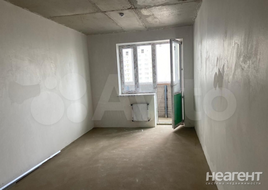 Продается 1-комнатная квартира, 37,8 м²