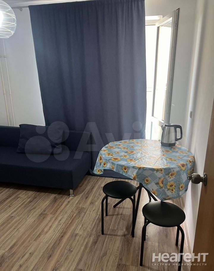 Продается 1-комнатная квартира, 43,1 м²