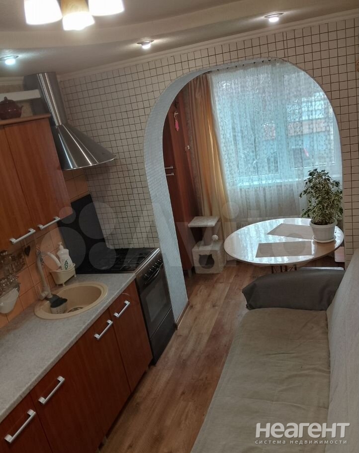 Продается 3-х комнатная квартира, 63 м²