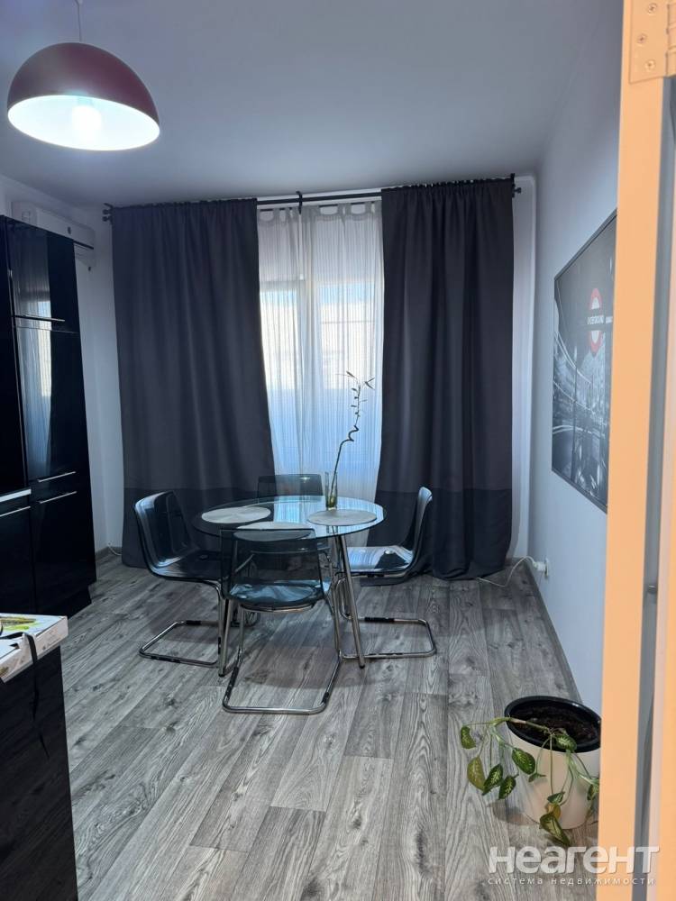 Сдается 1-комнатная квартира, 48,8 м²