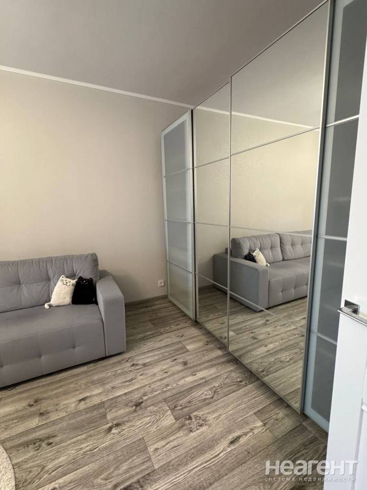 Сдается 1-комнатная квартира, 48,8 м²