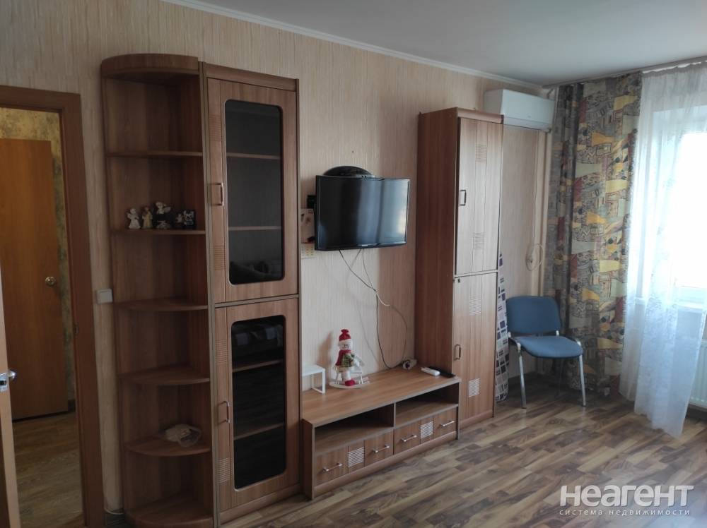 Сдается 1-комнатная квартира, 41 м²