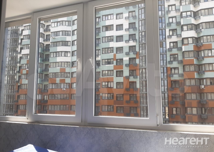 Сдается 1-комнатная квартира, 37 м²