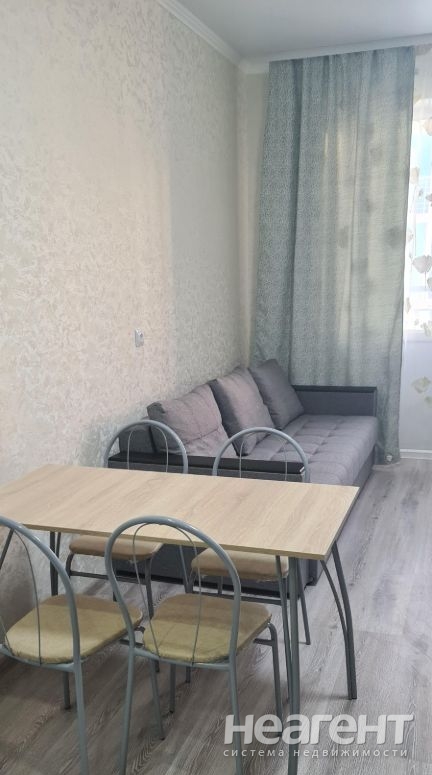 Сдается 1-комнатная квартира, 32 м²