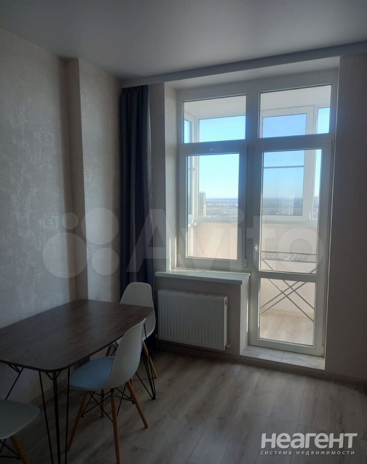 Сдается 1-комнатная квартира, 41 м²