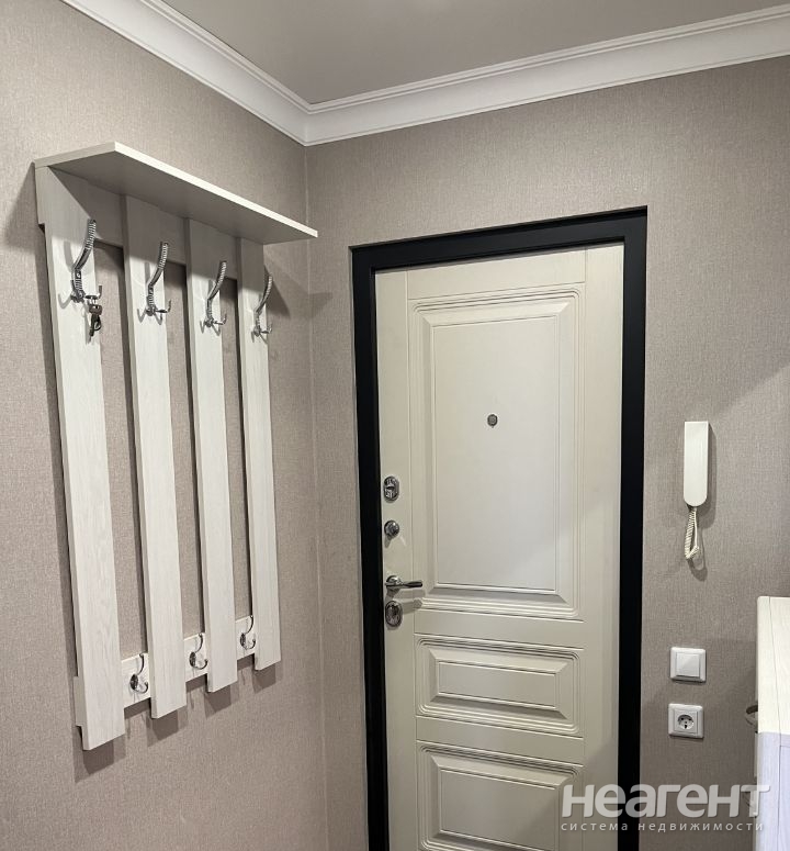 Сдается 1-комнатная квартира, 40 м²