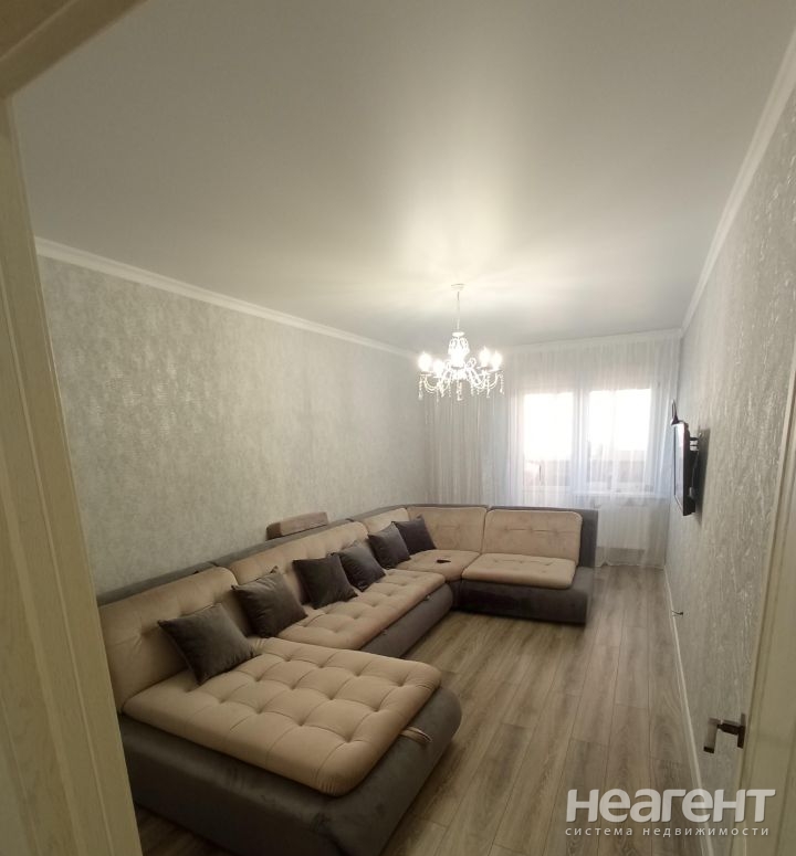 Продается 1-комнатная квартира, 56 м²