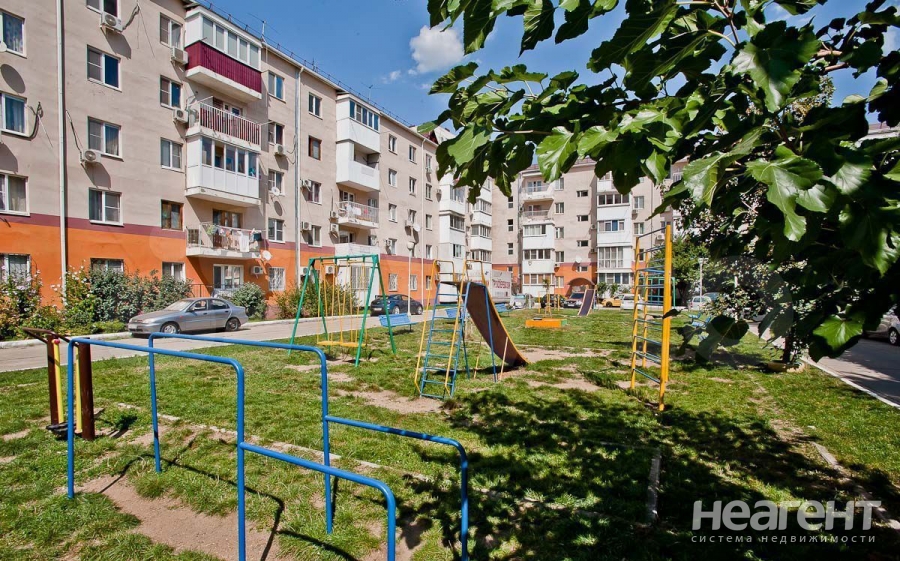 Продается 1-комнатная квартира, 32,9 м²