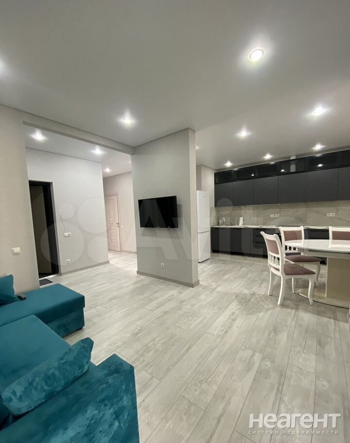 Сдается 2-х комнатная квартира, 67 м²