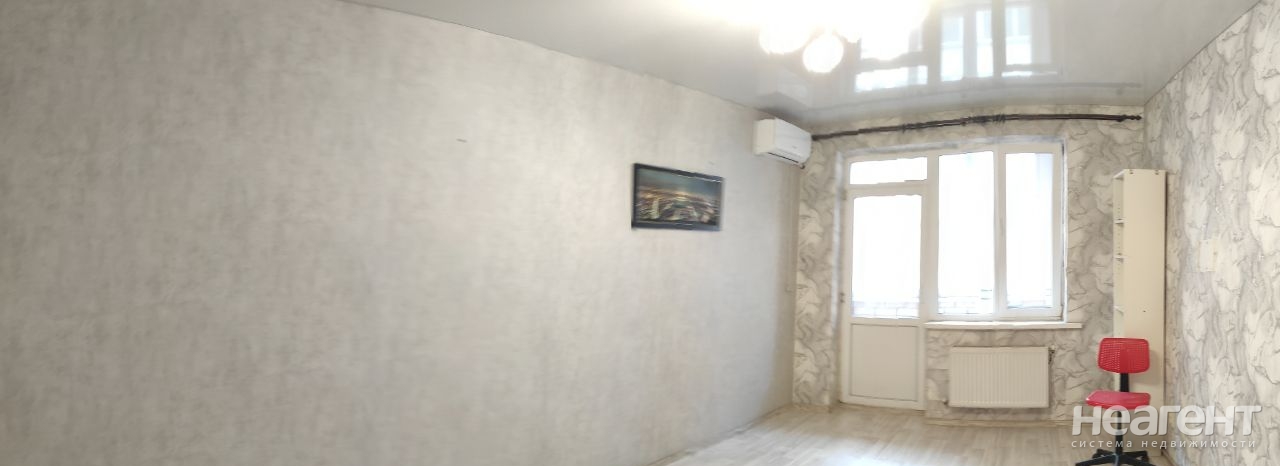 Сдается 1-комнатная квартира, 40 м²