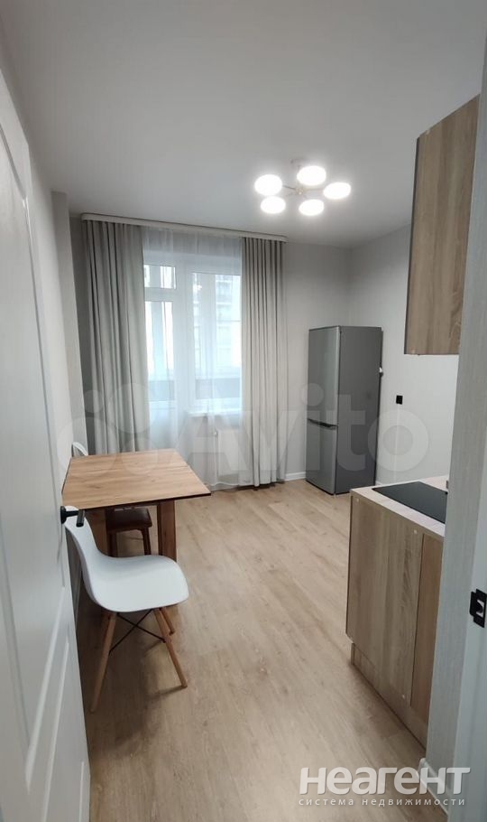 Сдается 1-комнатная квартира, 37 м²