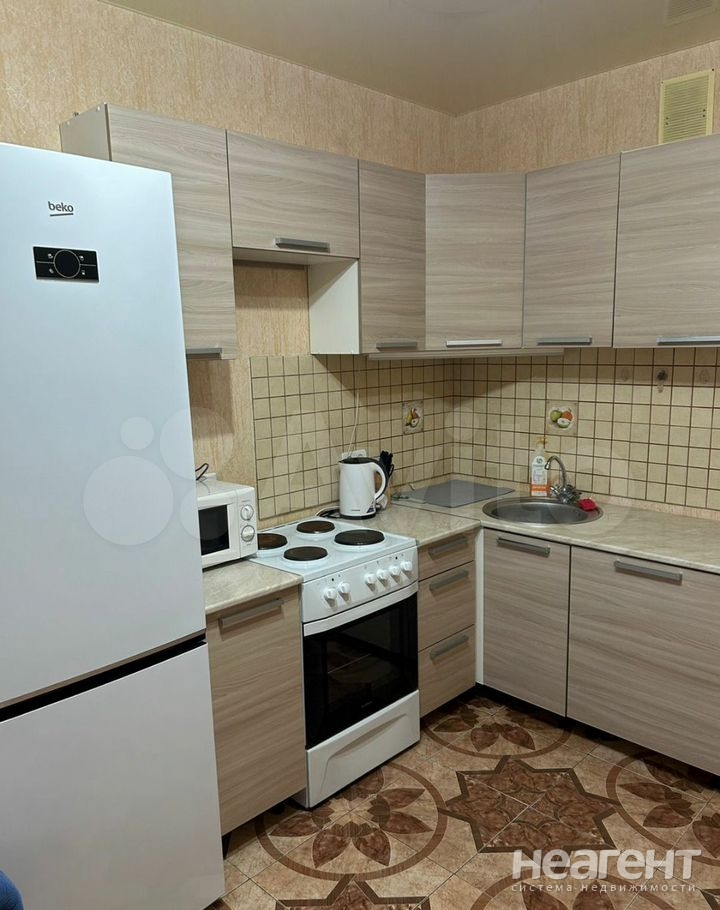 Сдается 1-комнатная квартира, 40 м²