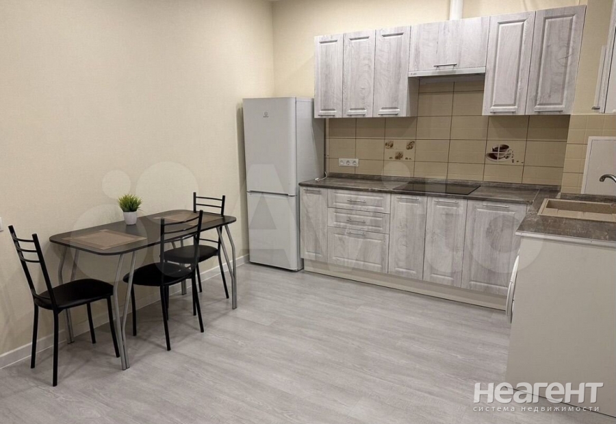 Продается 1-комнатная квартира, 34 м²