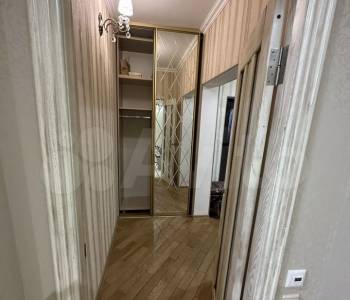 Сдается 1-комнатная квартира, 54 м²