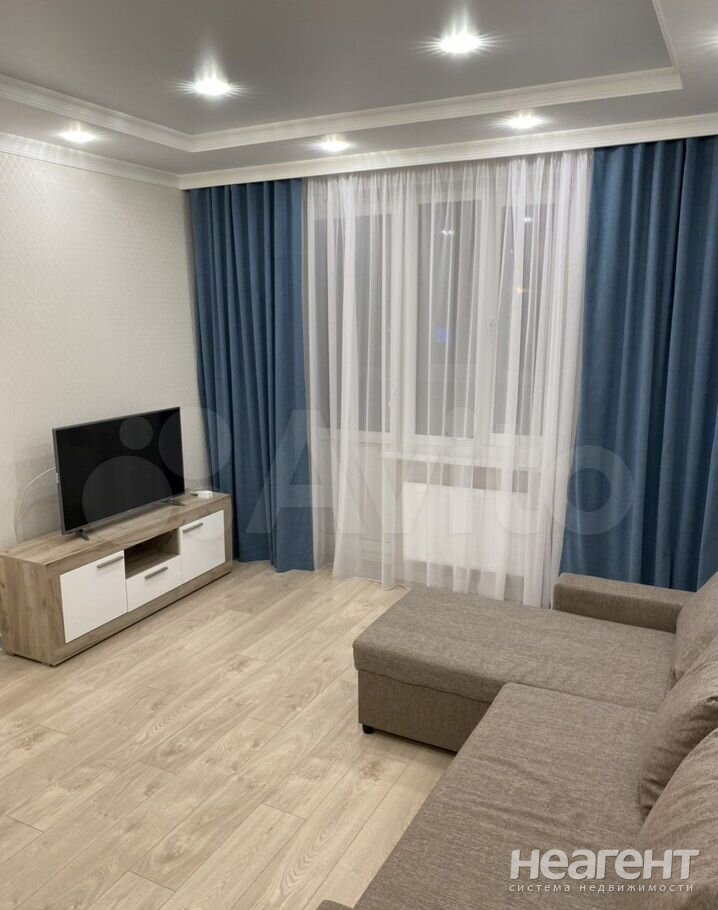 Сдается 1-комнатная квартира, 40 м²