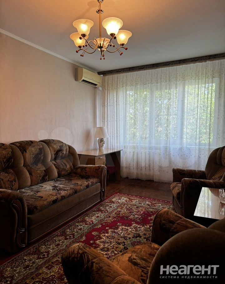 Сдается Многокомнатная квартира, 62 м²