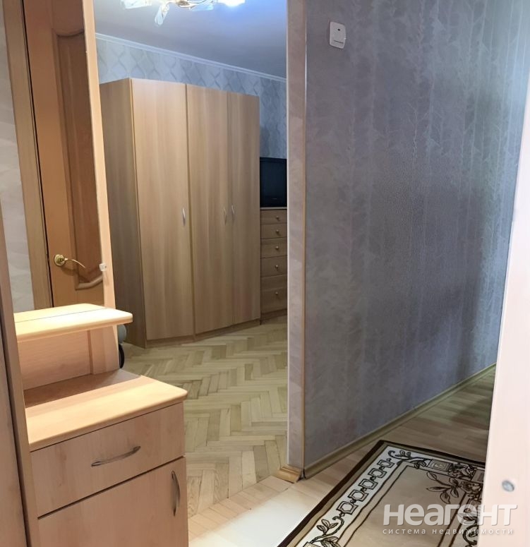 Продается 1-комнатная квартира, 30 м²