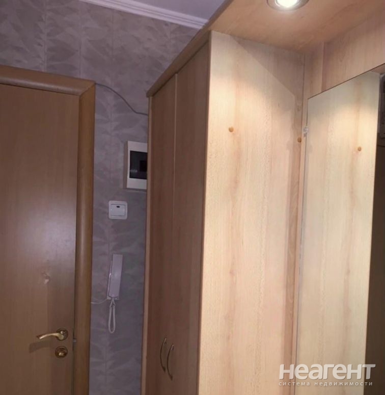 Продается 1-комнатная квартира, 30 м²