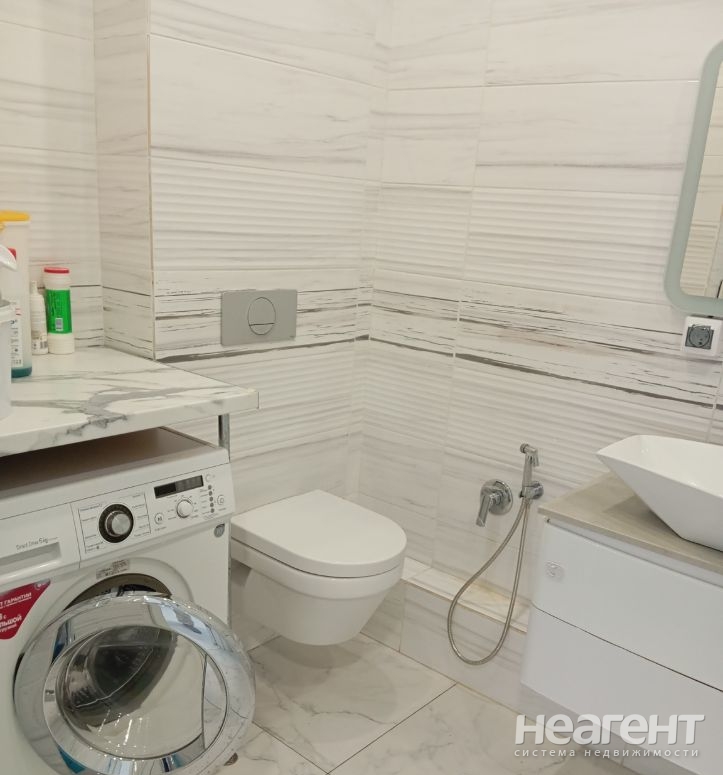 Сдается 2-х комнатная квартира, 63 м²