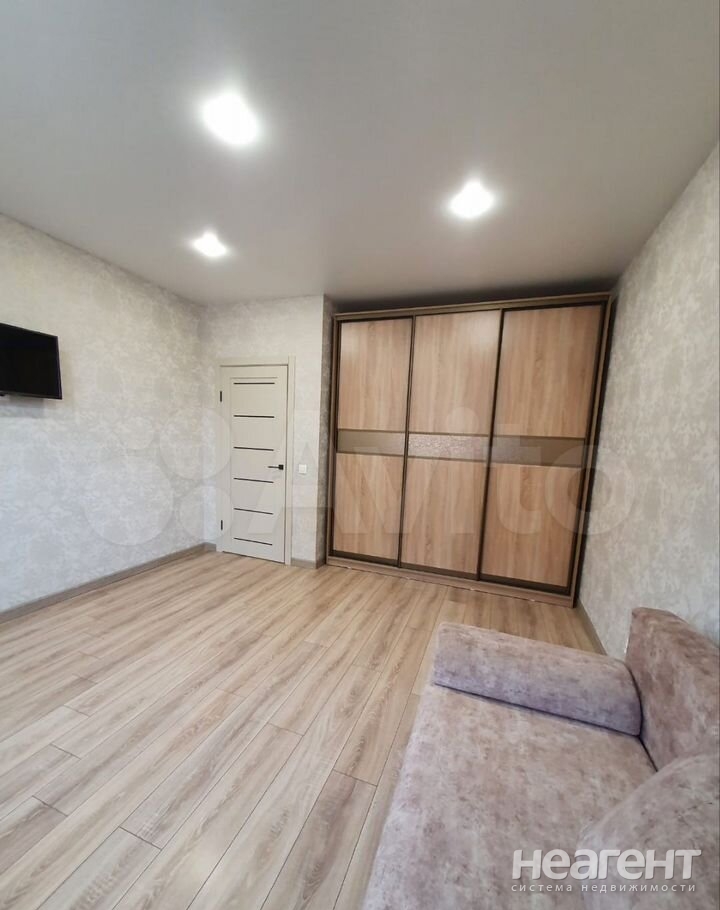 Сдается 1-комнатная квартира, 35 м²