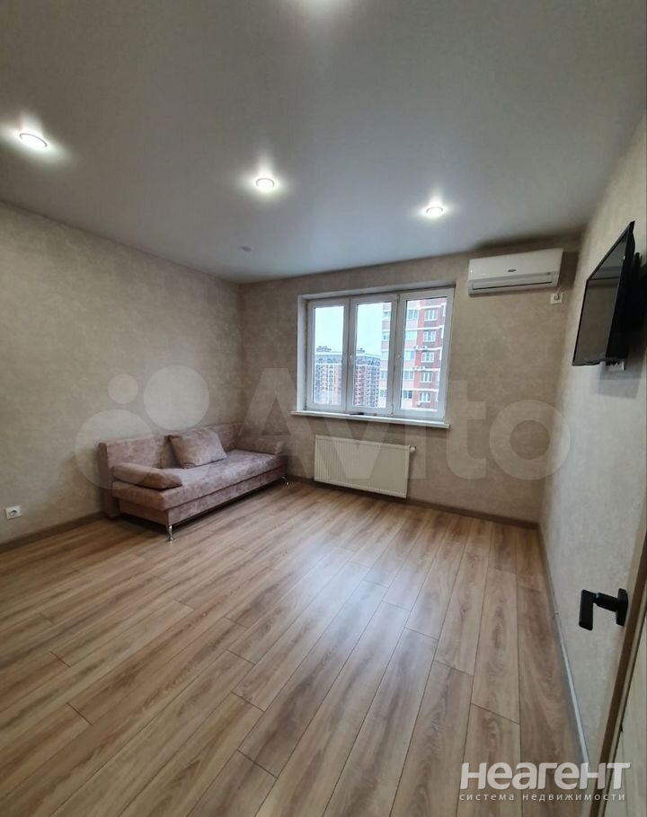 Сдается 1-комнатная квартира, 35 м²