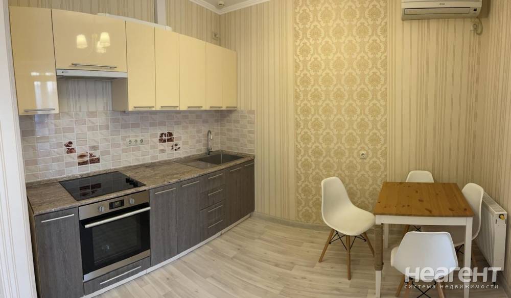 Сдается 1-комнатная квартира, 39,9 м²