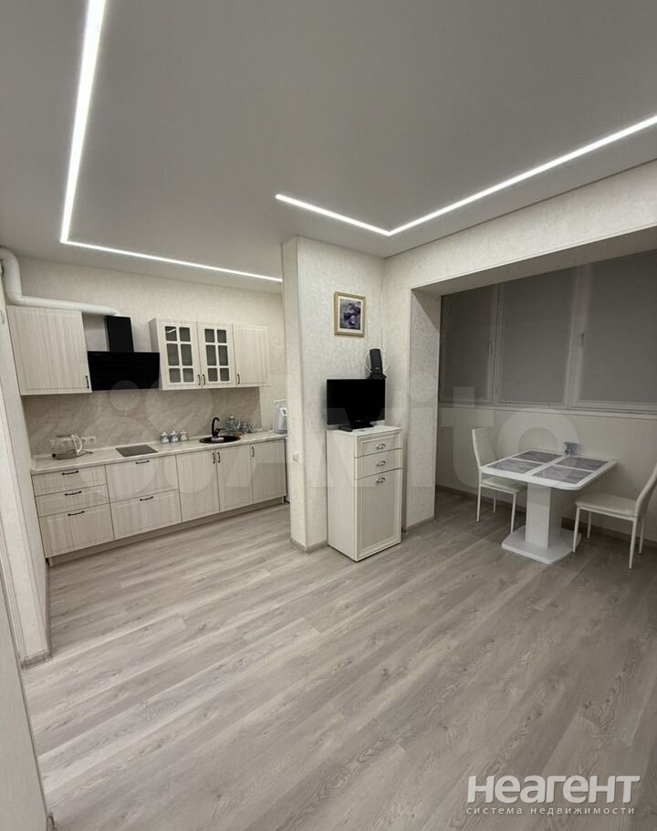 Сдается 1-комнатная квартира, 35 м²