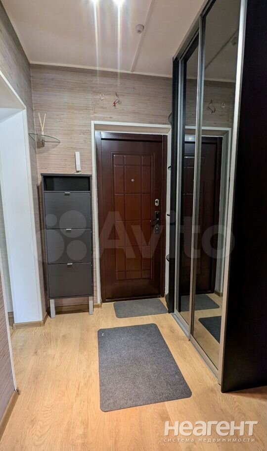 Сдается 1-комнатная квартира, 37 м²