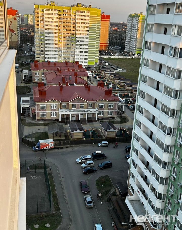 Сдается 2-х комнатная квартира, 64 м²