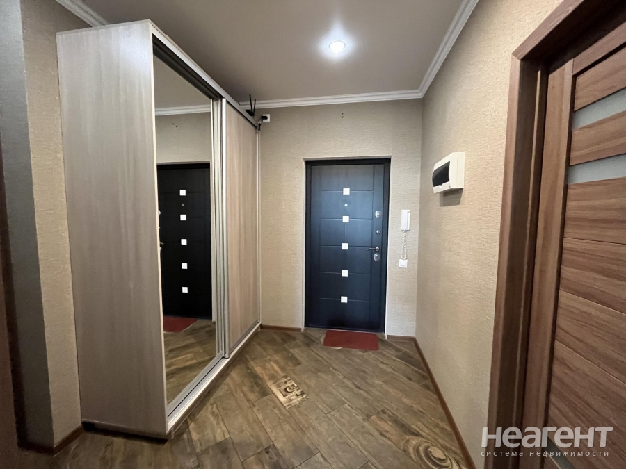 Сдается 2-х комнатная квартира, 62 м²