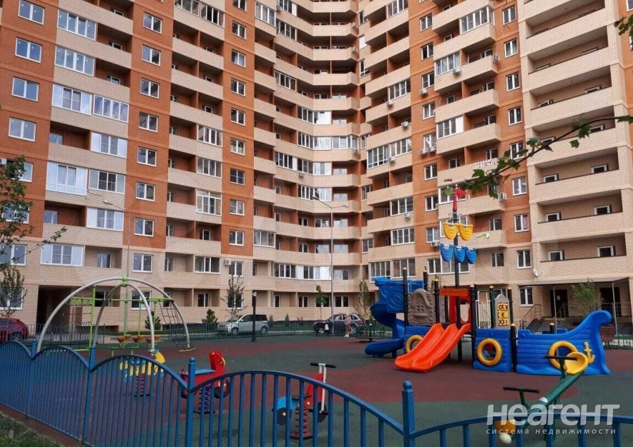 Продается 1-комнатная квартира, 39 м²