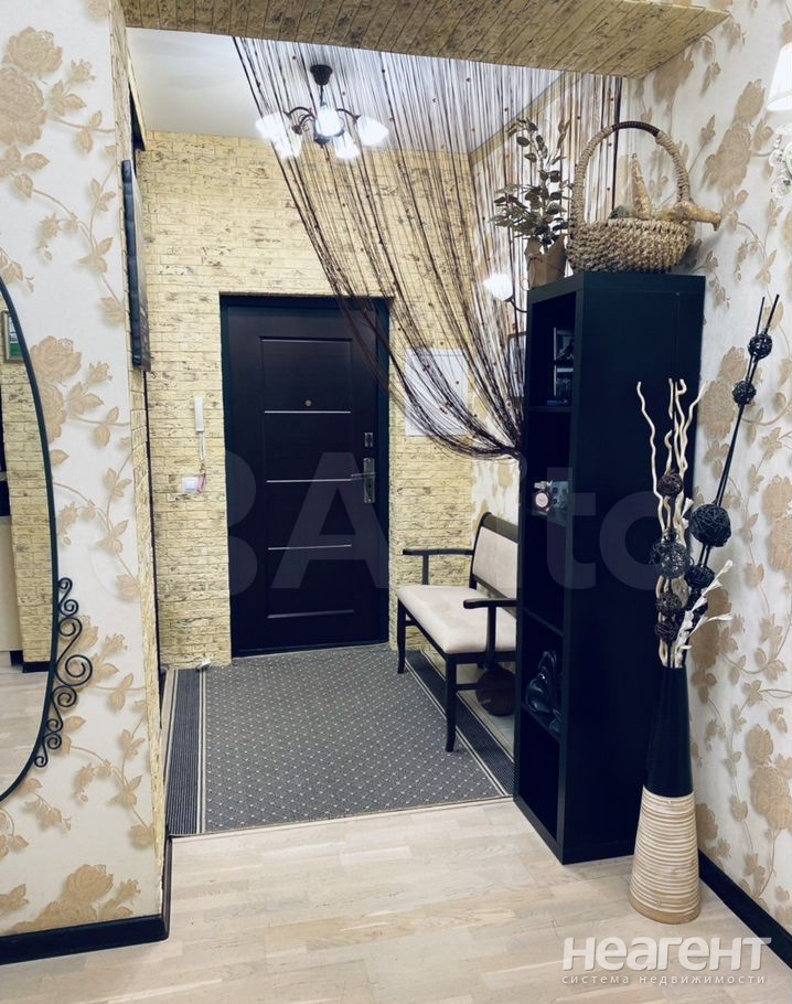 Продается 2-х комнатная квартира, 80 м²