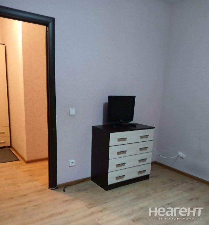 Сдается 1-комнатная квартира, 35 м²