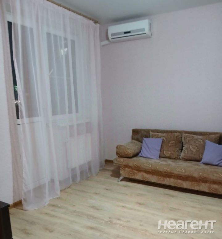 Сдается 1-комнатная квартира, 35 м²