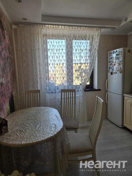 Сдается Многокомнатная квартира, 80 м²