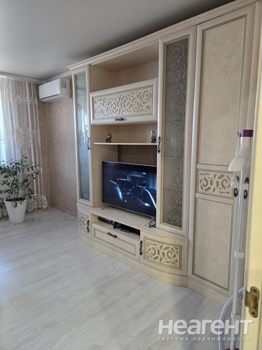 Сдается Многокомнатная квартира, 80 м²