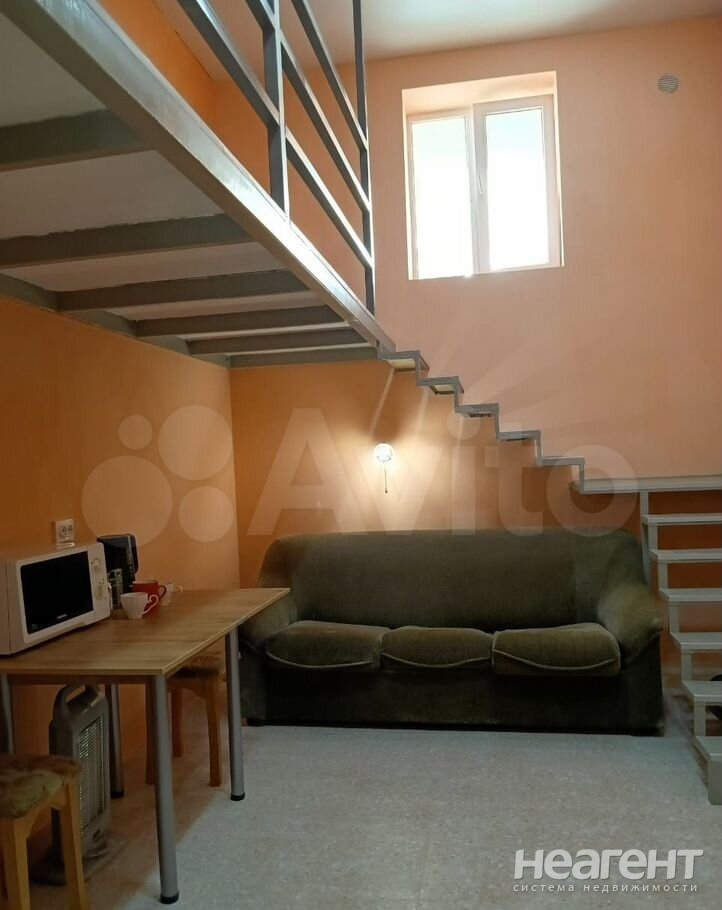 Продается 1-комнатная квартира, 18,4 м²