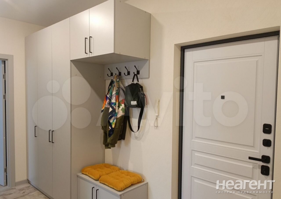 Сдается 2-х комнатная квартира, 57 м²