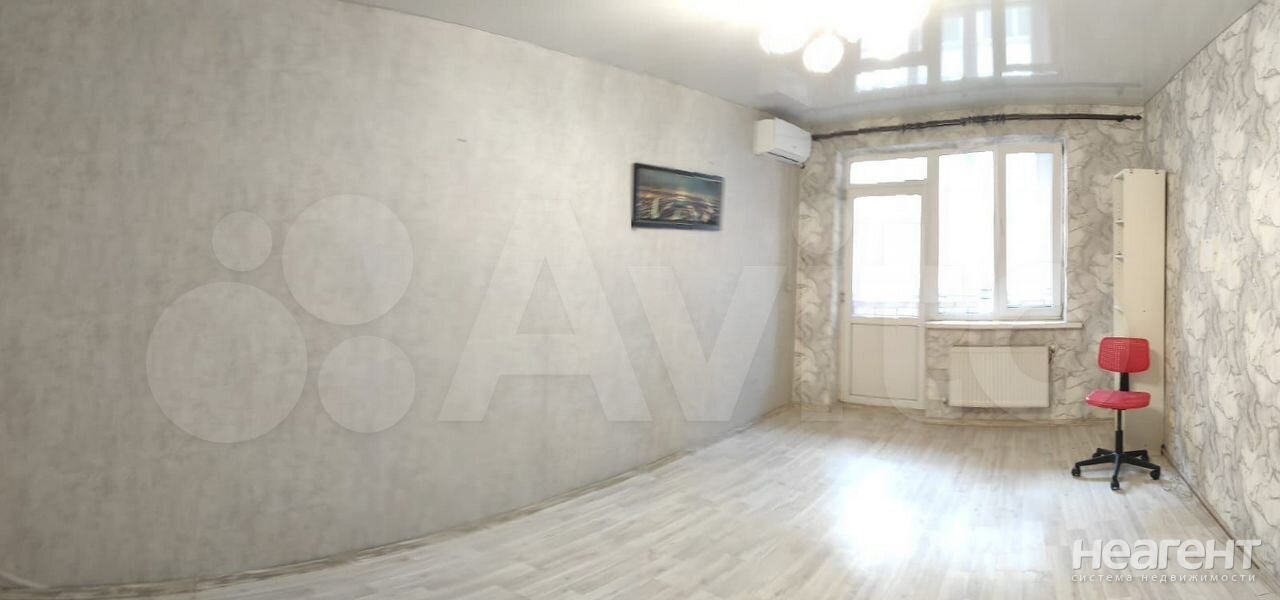 Сдается 1-комнатная квартира, 39,9 м²