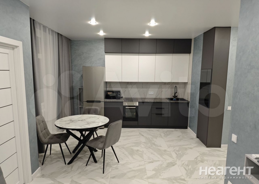 Сдается 1-комнатная квартира, 40 м²