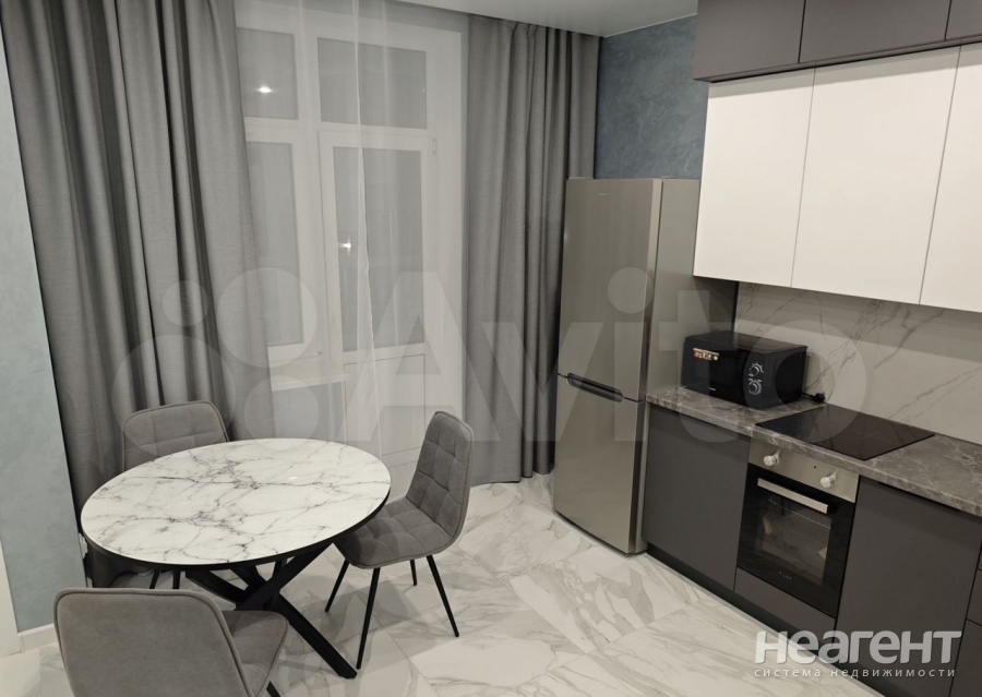 Сдается 1-комнатная квартира, 40 м²