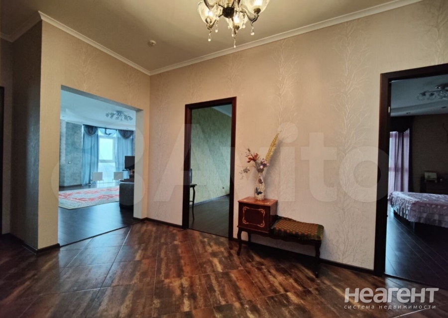 Сдается Многокомнатная квартира, 116 м²