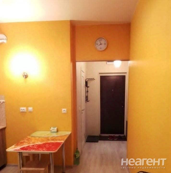 Продается 1-комнатная квартира, 38 м²