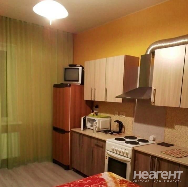 Продается 1-комнатная квартира, 38 м²