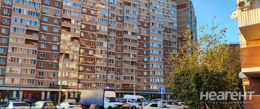 Продается 1-комнатная квартира, 38 м²