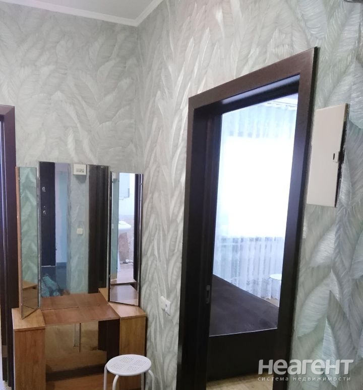 Сдается 1-комнатная квартира, 47 м²