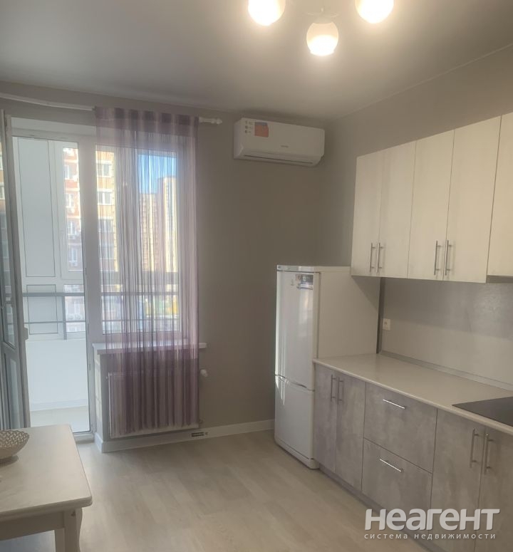 Сдается 1-комнатная квартира, 36,5 м²